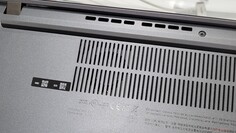 ThinkPad X13 G4 : modèle U15 avec refroidissement par ventilateur unique