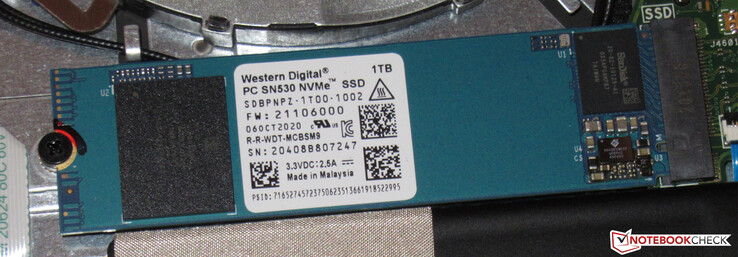 Un SSD NVMe sert de lecteur système.