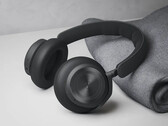 Le BeoPlay HX est principalement constitué d'aluminium et de cuir, et B&amp;O a opté pour des oreillettes en mousse à mémoire de forme. (Image source : Bang &amp; Olufsen)