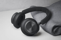 Le BeoPlay HX est principalement constitué d'aluminium et de cuir, et B&O a opté pour des oreillettes en mousse à mémoire de forme. (Image source : Bang & Olufsen)