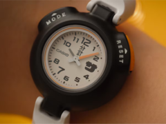 Le Casio SAN-100H-7BJR (photo) ne comporte que deux boutons. (Source de l'image : Casio)