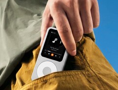 Fosi Audio adopte le design d’un Apple iPod Nano.
