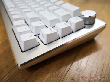 Le clavier est compatible avec le logiciel MasterPlus+