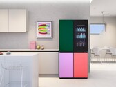 Le réfrigérateur LG InstaView avec MoodUP est doté de panneaux LED qui permettent de changer la couleur des portes du réfrigérateur (Source : LG)