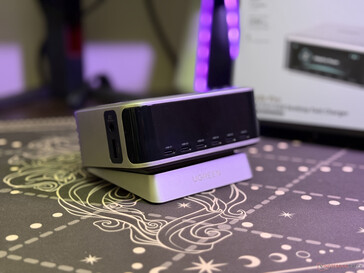 Le chargeur de bureau avec son socle