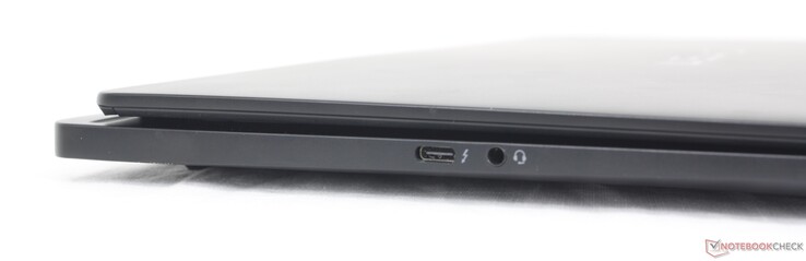 Gauche : USB-C (40 Gbps) avec Thunderbolt 4 + Power Delivery + DisplayPort 1.4, casque 3.5 mm