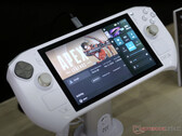 Zotac a de nouveau présenté sa console de jeu Zone de deuxième génération dans une finition blanche et dorée. (Source de l'image : Notebookcheck)