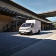 Le nouveau Ford Transit City : Ce tout nouveau fourgon électrique est conçu pour séduire les services de livraison et de messagerie, ainsi que les artisans et les prestataires de services.
