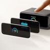 Le chargeur Anker Nano Desktop Charger Mix (photo) est doté d'un écran numérique. (Source de l'image : Anker)