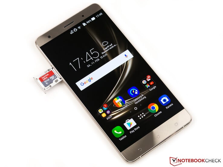 Front view of the ZenFone 3 Deluxe (with card slot)