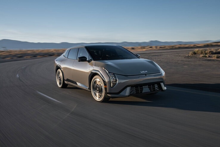 La berline Kia EV4 de 2026. (Source de l'image : Kia)