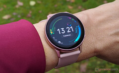 La Galaxy Watch Active 2 fonctionne avec l'Exynos 9110, un SoC de 10 nm. (Image source : NotebookCheck) 