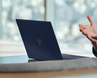 HP facture l'EliteBook Ultra G1q à 1 699,99 dollars, en dépit des nombreuses similitudes avec l'OmniBook X, bien moins cher. (Source : HP)