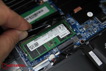 2 emplacements DDR5 RAM