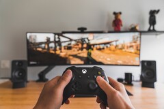 Microsoft travaille sur une alternative de console à bas prix qui reposera exclusivement sur le cloud gaming (image via Unsplash)
