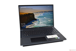 En révision : Asus ProArt StudioBook Pro X W730G5T, fourni par Asus