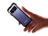 Le Doogee Smini est doté d'un écran presque minuscule de 4,5 pouces. (Image : Doogee)