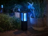 La nouvelle lampe d'extérieur Philips Hue Impress est disponible aux États-Unis et au Canada. (Source : Philips)