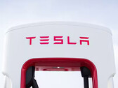 Les superchargeurs Magic Dock permettront bientôt de recharger d'autres véhicules électriques (image : Tesla)