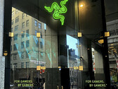 La boutique ferme ses portes la semaine même du lancement du Blade 16 2025 (Image source : Razer)