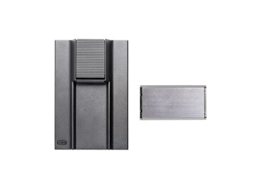 Le SSD est détachable. (Source de l'image : Adata)