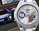 La montre Edifice x Nismo ECB-S10NIS-7A de Casio est une édition limitée. (Source de l'image : Casio)