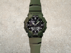 Les montres Casio G-Shock GA-B010-1A et GA-B010-3A (photo) ont fait l&#039;objet d&#039;une fuite (source : Bestwatch.ru, édité)