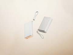 Les deux nouvelles batteries externes ont des capacités nominales de 15 000 mAh et 20 000 mAh. Sur la photo : les deux nouveaux modèles.