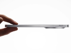 Appleselon les rumeurs, le premier iPhone pliable d'Oppo serait légèrement plus épais que l'Oppo Find N5 (photo). (Source de l'image : Oppo)