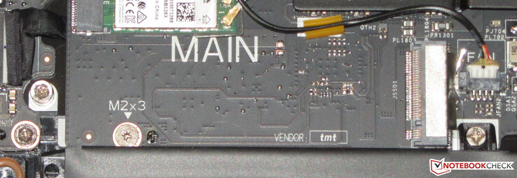 Il y a un emplacement pour un deuxième SSD NVMe.