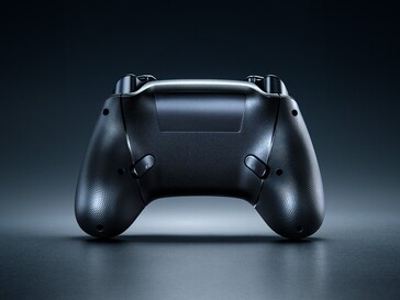 Le dos de la manette Bluetooth Razer Wolverine V3 est montré (Image source : Razer PR)