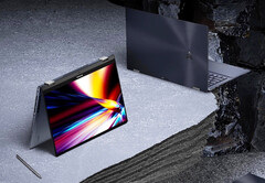 L&#039;ASUS Zenbook Pro 15 Flip combine un écran à haute fréquence de rafraîchissement avec Intel Alder Lake et Arc Graphics. (Image source : ASUS)