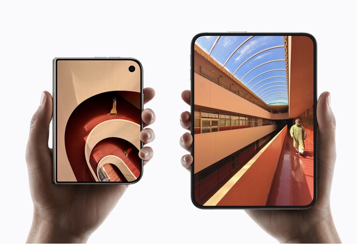 L’Apple iPhone Duo est doté d’un immense écran de 7,6 pouces lorsqu’il est déplié.