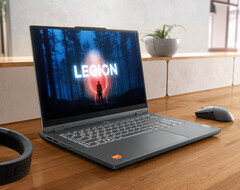 Le Legion Slim 5 14 est peut-être compact, mais il devrait être suffisamment puissant pour les jeux modernes de type &quot;triple A&quot;. (Source de l&#039;image : Lenovo)