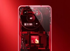 La puce Snapdragon de Qualcomm à l&#039;intérieur d&#039;un smartphone semi-transparent (Image Source : Qualcomm)