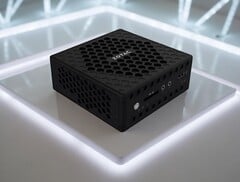Le mini PC Zotac Zbox CI360 nano est arrivé avec une puce Intel Twin Lake à quatre cœurs. (Source de l'image : Zotac, édité)