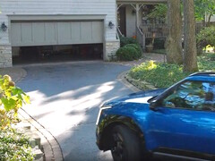 L'intégration de Kia myQ Connected Garage transforme les voitures en télécommandes de portes de garage. (Source de l'image : Kia)