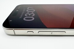 L'iPhone 15 Pro ( Apple ) devait à l'origine être commercialisé avec les boutons 