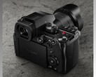 Le G9II a une forme compacte et ergonomique (Image Source : Panasonic)