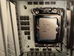 L'Intel Core 9 273PQE a été repéré dans la nature.