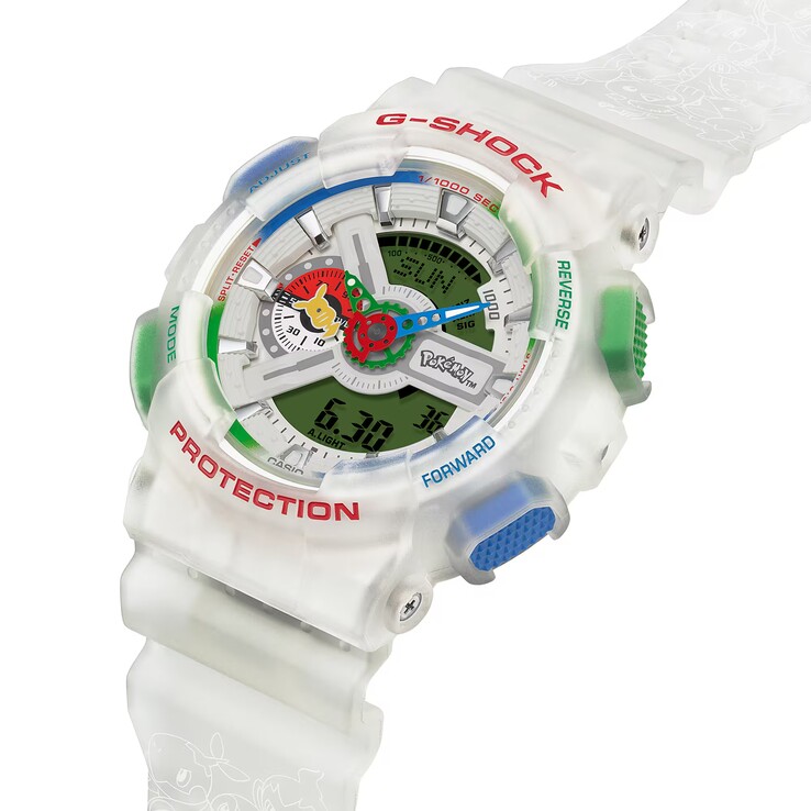 Vue de profil de la Casio G-Shock Pokémon GA-110PKM-7A translucide, mettant en valeur son boîtier surdimensionné et ses boutons colorés.