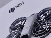 La DJI Neo 2 ressemble à une DJI Neo améliorée avec des améliorations sur tous les plans. (Source de l'image : via OsitaLV)