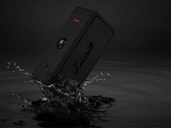 L'édition Diamond Jubilee de l'enceinte Bluetooth Marshall Emberton a une finition entièrement noire. (Image source : Marshall)