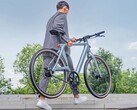 Le Fiido Air est un vélo électrique en carbone pesant 13 kg (~28.7 lbs) (Image source : Fiido)