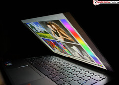 Lenovo ThinkBook 13s-ITL G2 angles de vue