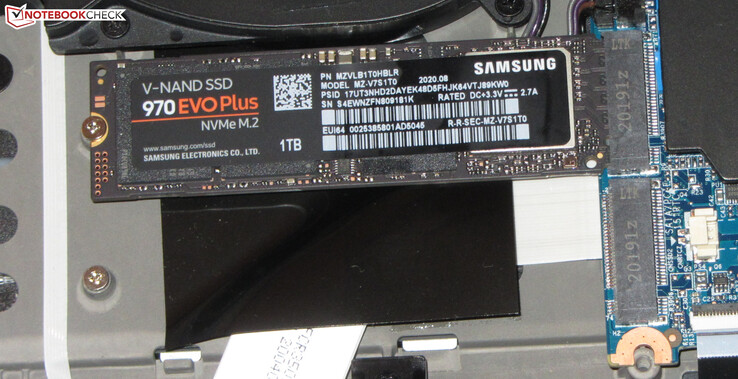 L'ordinateur portable offre de la place pour deux SSD.
