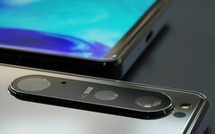 La troisième tentative de Sony sur le Xperia 1 devrait comporter une caméra périscope, ainsi qu&#039;une caméra primaire de 50 MP. (Source de l&#039;image : LetsGoDigital &amp;amp; Concept Creator)