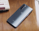 Ce nouveau téléphone de milieu de gamme s'installera probablement derrière le OnePlus Nord. 