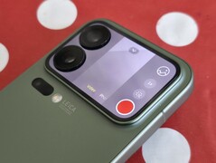 Le Xiaomi 17 Pro en revue. (Source de l'image : Marcus Herbrich)