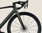 Le nouveau vélo de route d'endurance Decathlon Van Rysel E-EDR CF fait son apparition